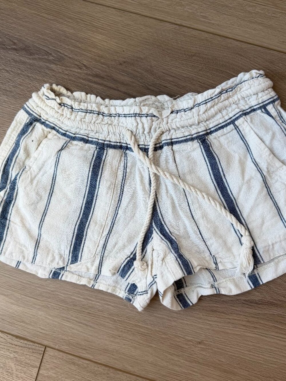 Roxy Striped Linen Blend Shorts, Blue and Off White XS